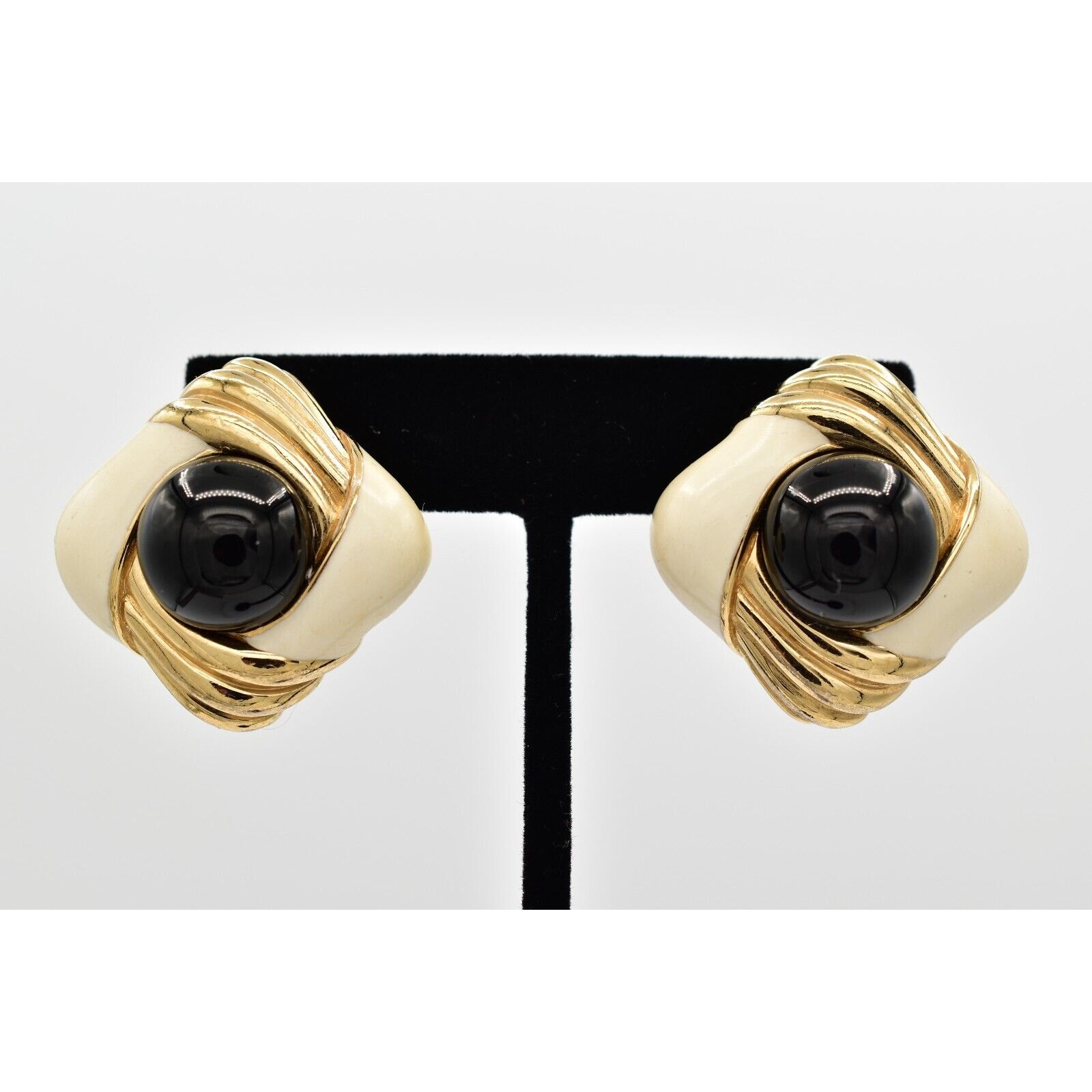 Ciner Vintage Cabochon Clip On Earrings Black Gold Heavy Chunky Signed 70s Binbb 70$